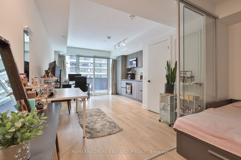 Image of home for listing MLS® C14111138