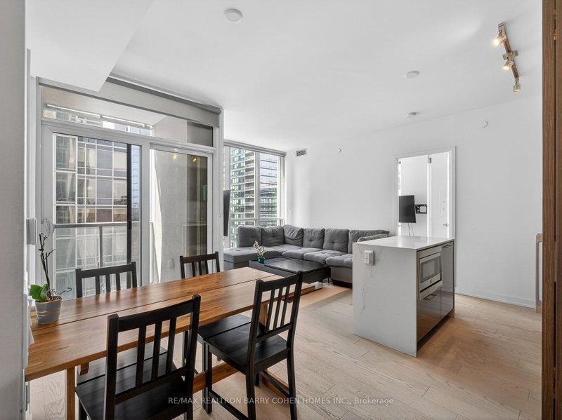 Image of home for listing MLS® C14116842