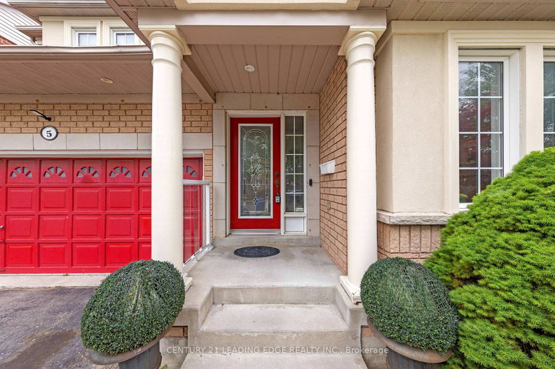 Image of home for listing MLS® E13687372