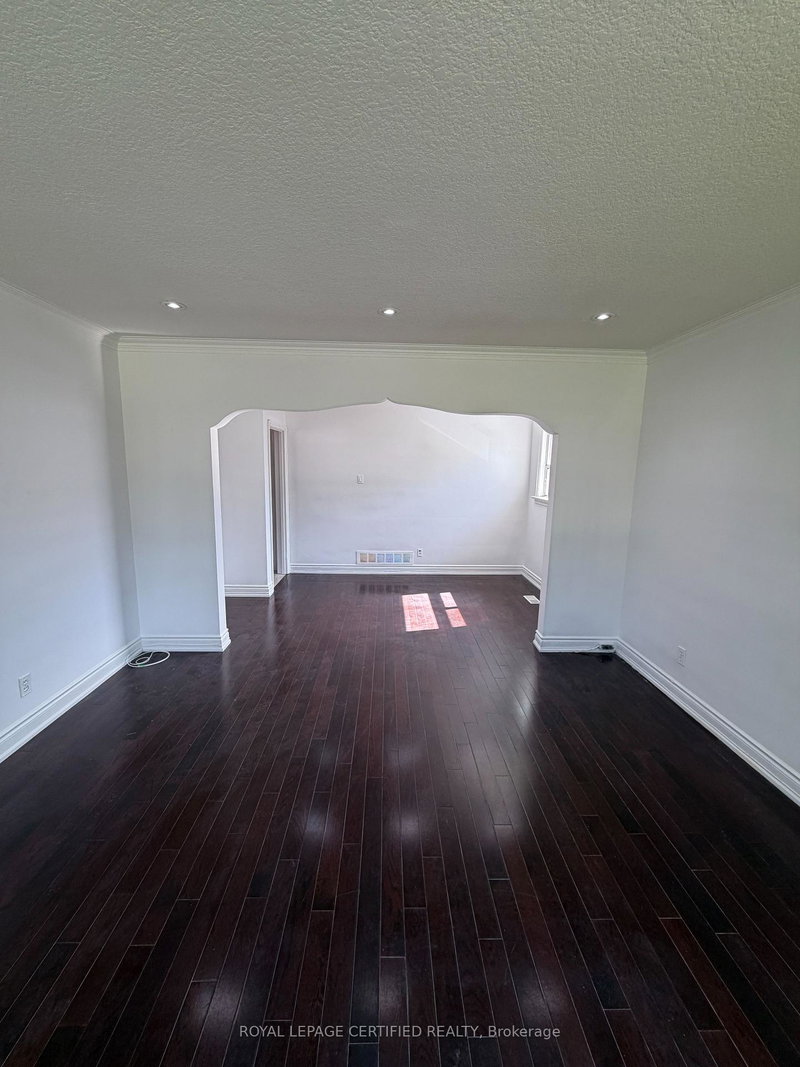 Image of home for listing MLS® E13777966