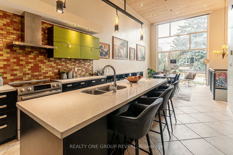 Image of home for listing MLS® E13797136