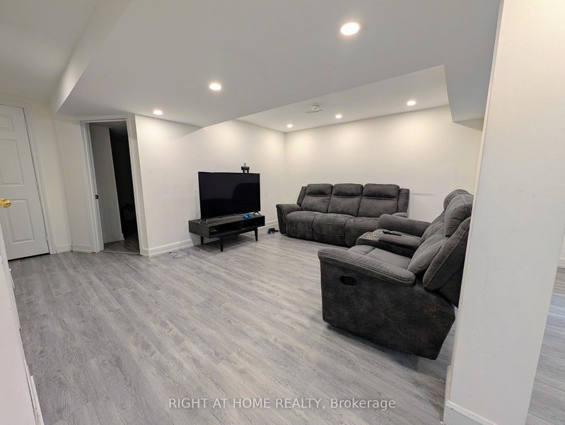 Image of home for listing MLS® E13800438