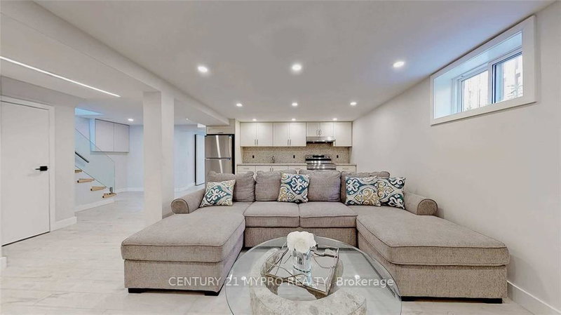 Image of home for listing MLS® E13807684