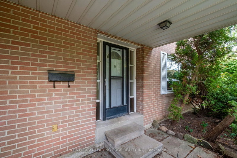 Image of home for listing MLS® E13875328