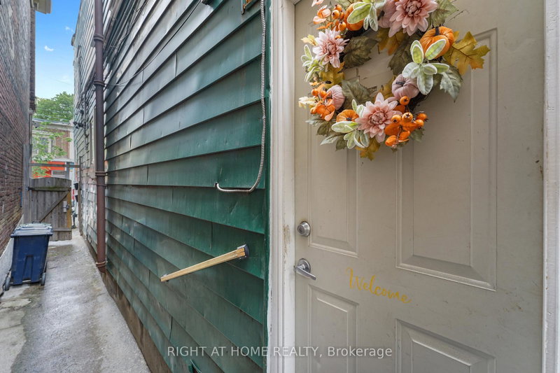 Image of home for listing MLS® E13884252