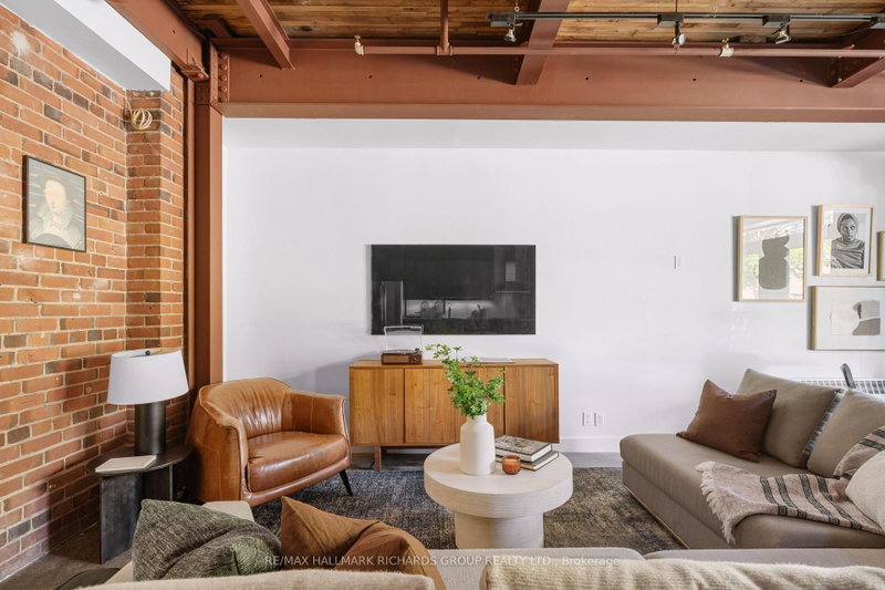Image of home for listing MLS® E14099838