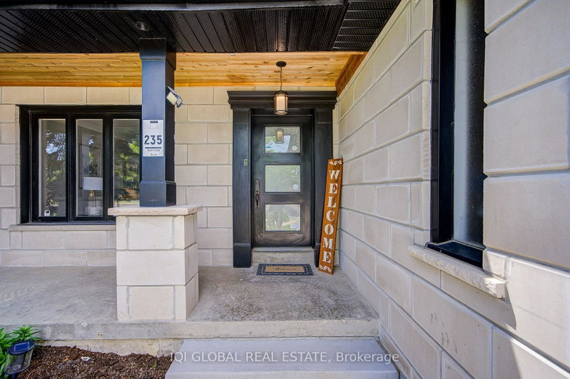 Image of home for listing MLS® N13677316