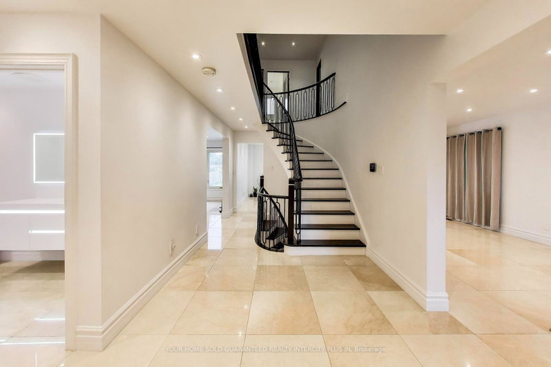 Image of home for listing MLS® N13797372