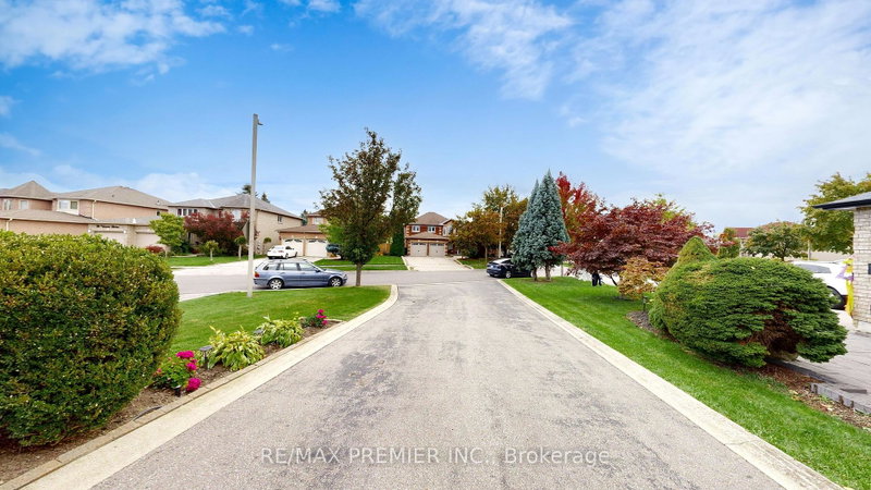 Image of home for listing MLS® N13833976