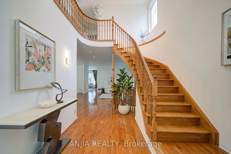 Image of home for listing MLS® N14033876