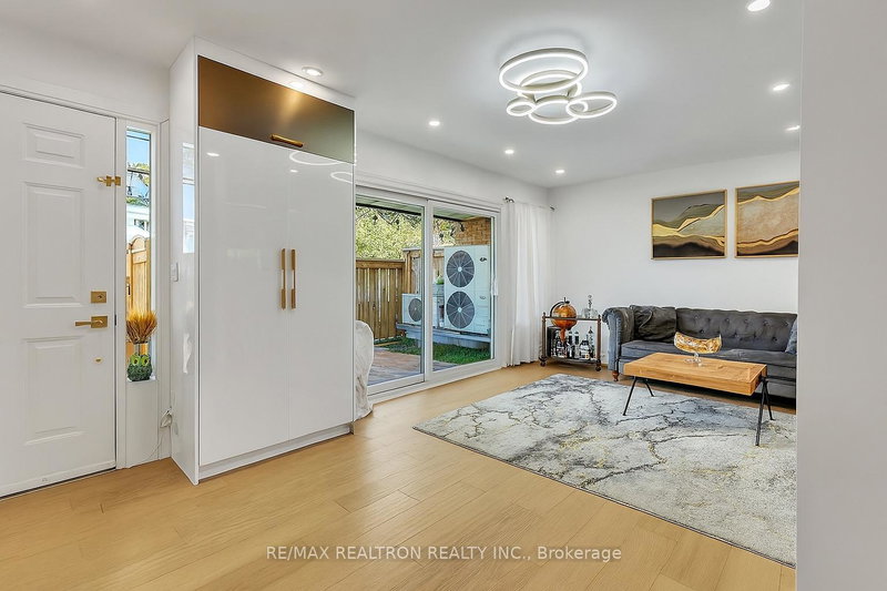 Image of home for listing MLS® N14105438