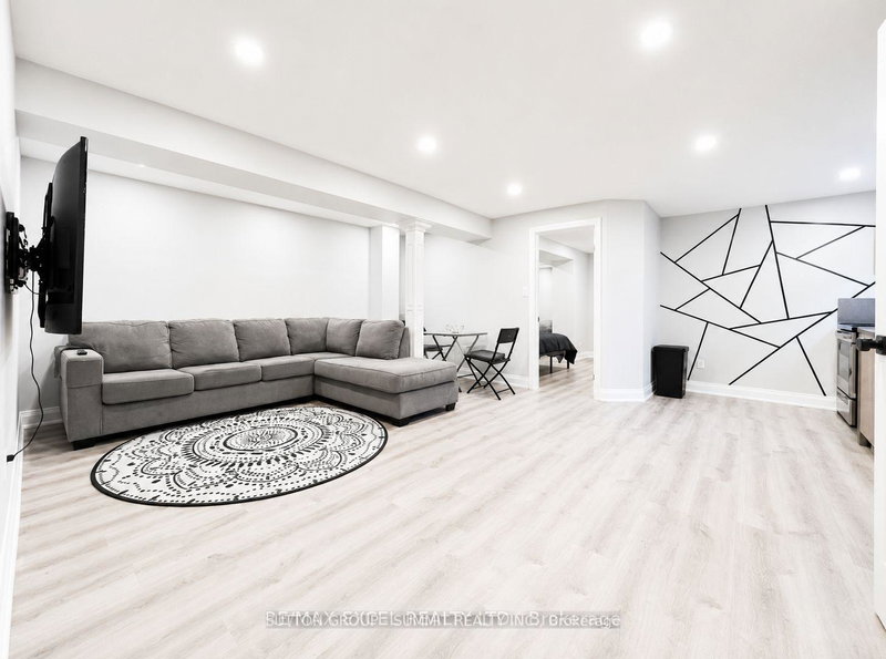 Image of home for listing MLS® N14112760