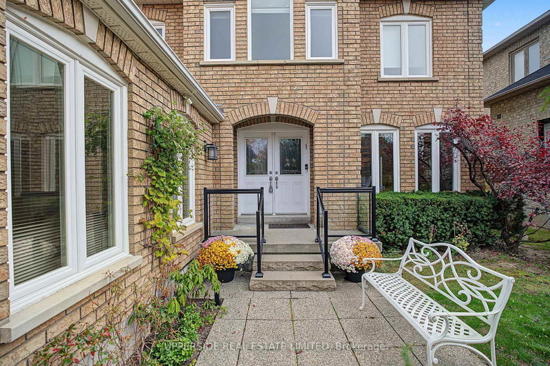 Image of home for listing MLS® N14125188