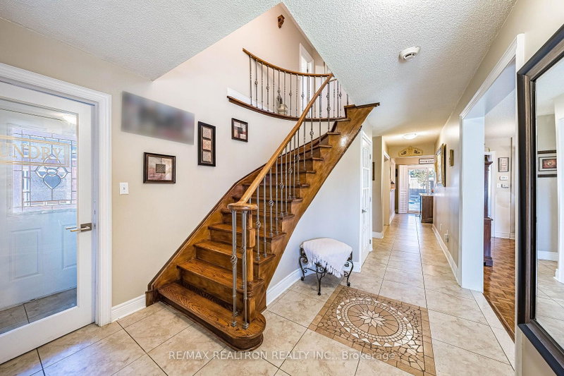 Image of home for listing MLS® N14126186