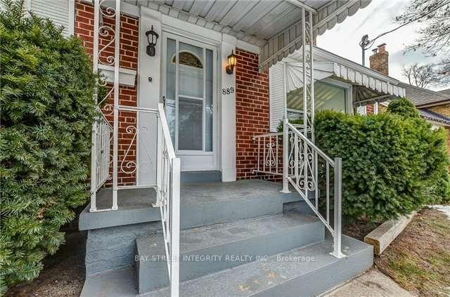 Image of home for listing MLS® W12900478