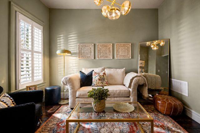 Image of home for listing MLS® W12995414