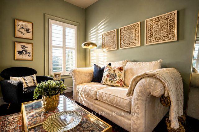 Image of home for listing MLS® W12995414