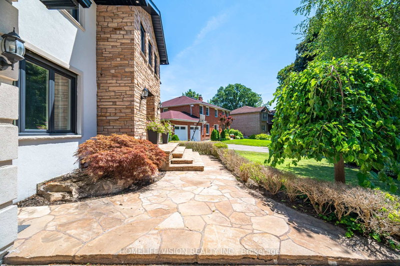 Image of home for listing MLS® W13513774