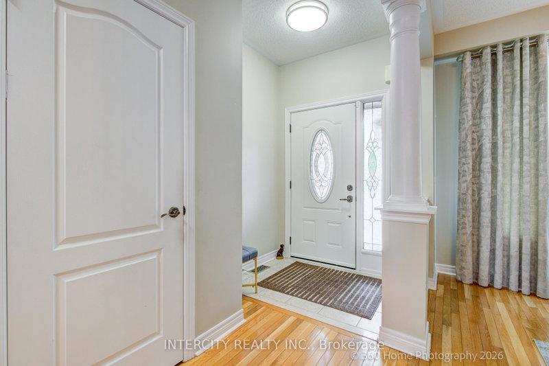Image of home for listing MLS® W13800148