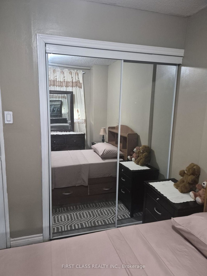 Image of home for listing MLS® W13801432