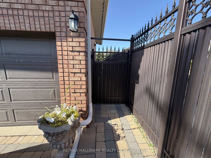 Image of home for listing MLS® W13817768