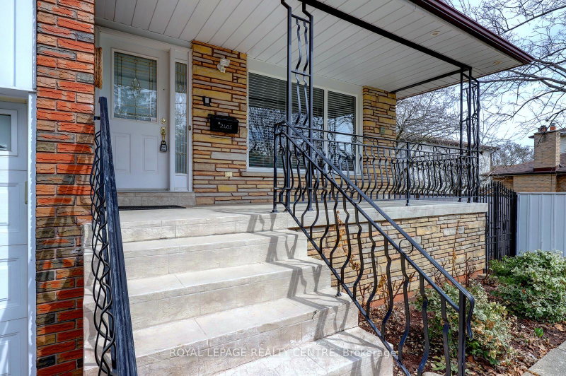 Image of home for listing MLS® W13827466