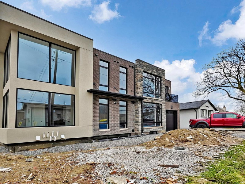 Image of home for listing MLS® W13830400