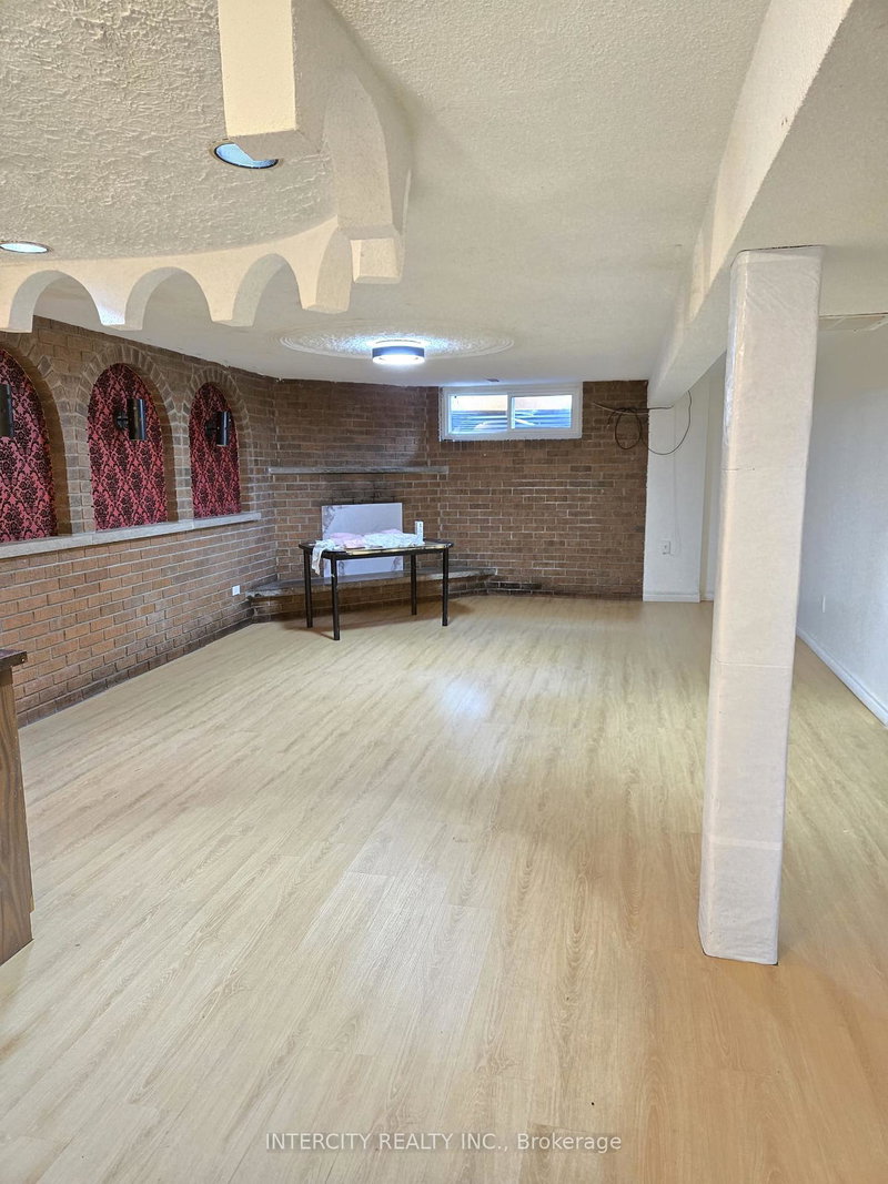 Image of home for listing MLS® W13858638