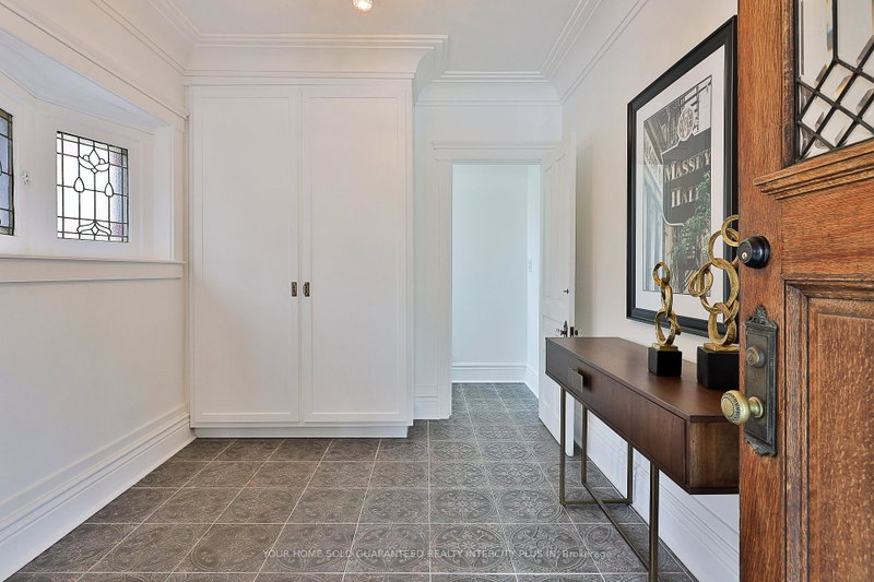 Image of home for listing MLS® W13864352