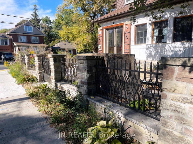 Image of home for listing MLS® W13864656