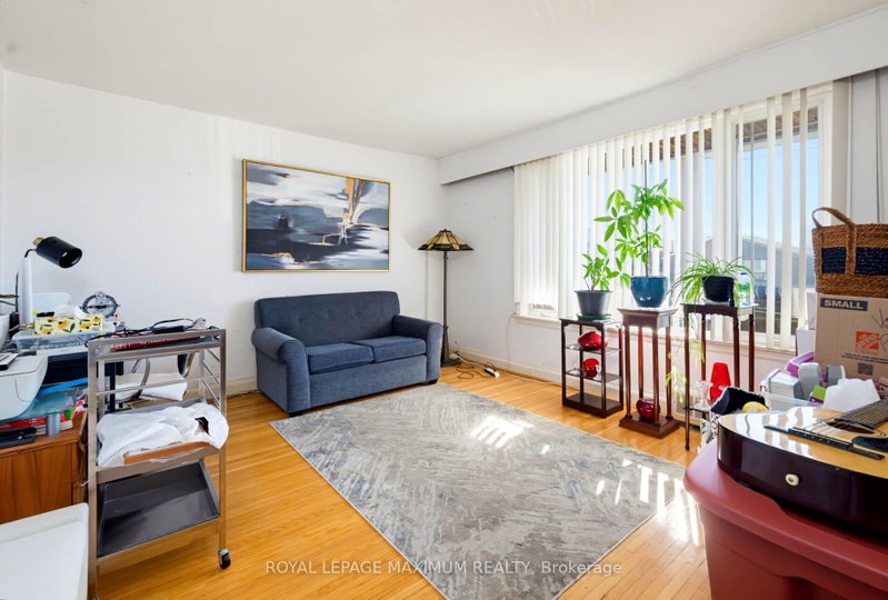 Image of home for listing MLS® W13878578