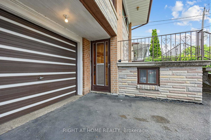 Image of home for listing MLS® W13881640