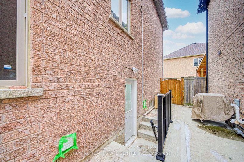 Image of home for listing MLS® W13884324