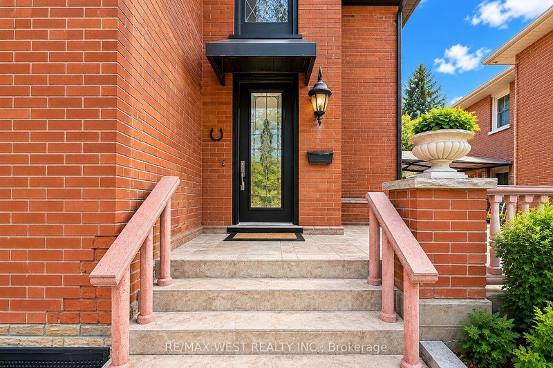 Image of home for listing MLS® W13884640