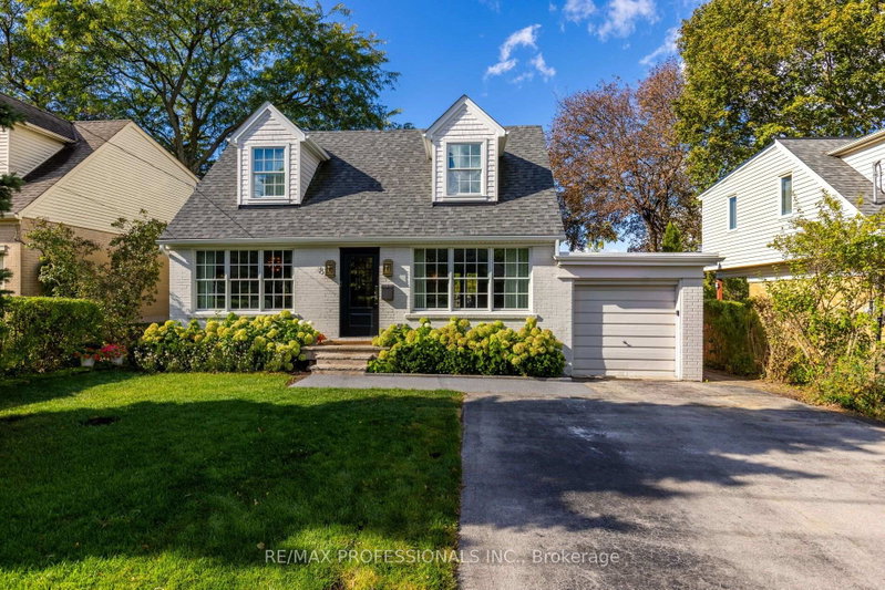 Image 3 of listing MLS® W13885886