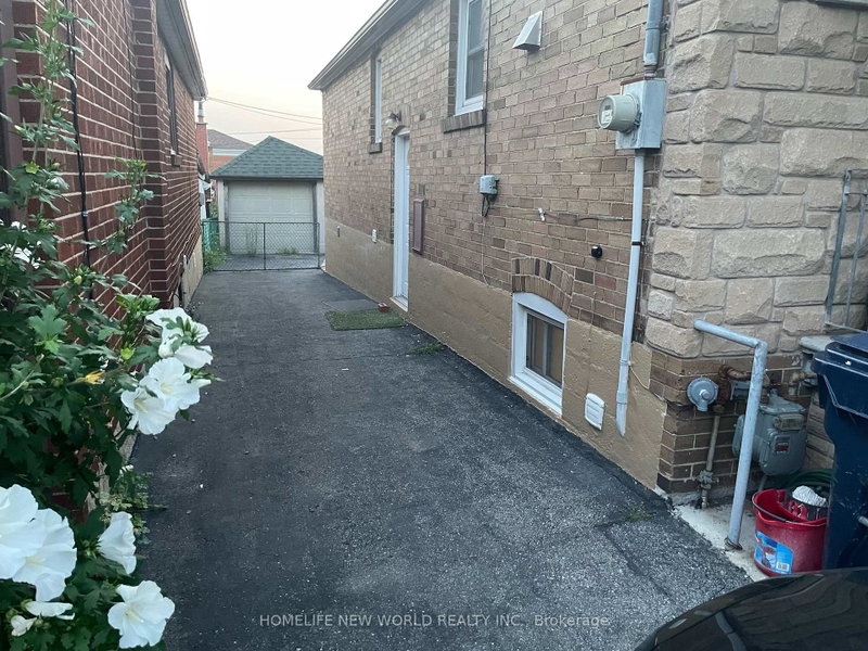 Image of home for listing MLS® W13885888