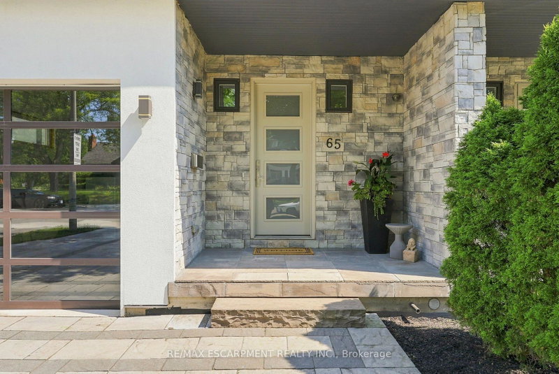 Image of home for listing MLS® W14017368