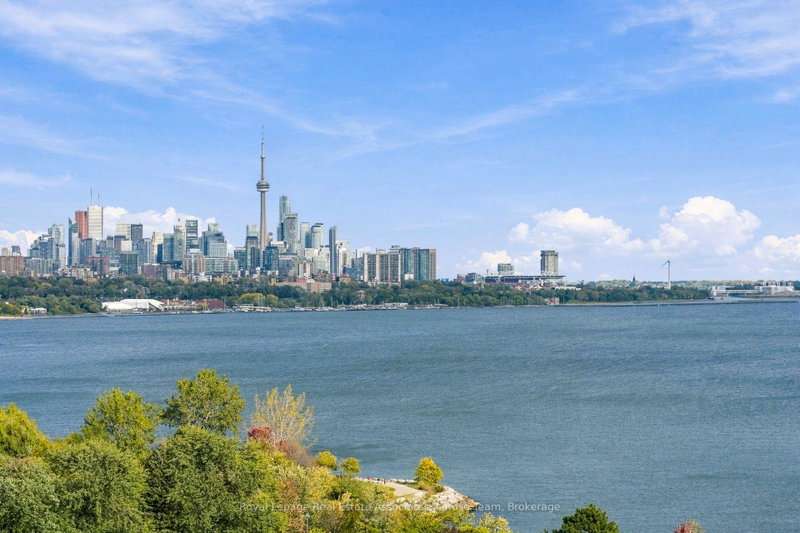 Image of home for listing MLS® W14027528