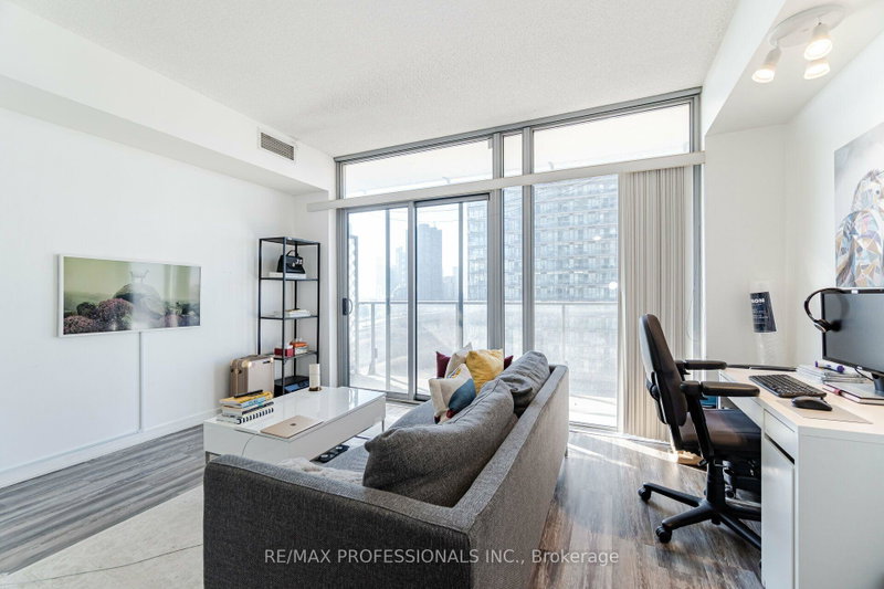 Image of home for listing MLS® W14029392