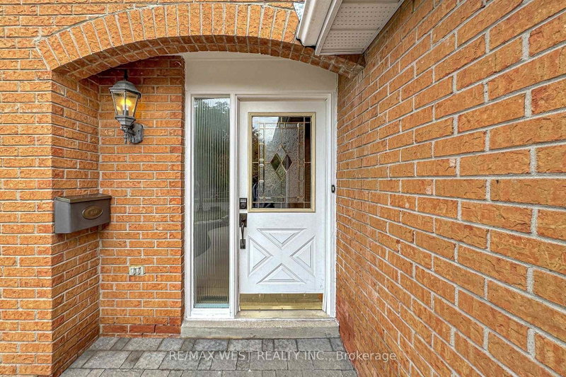 Image of home for listing MLS® W14029930