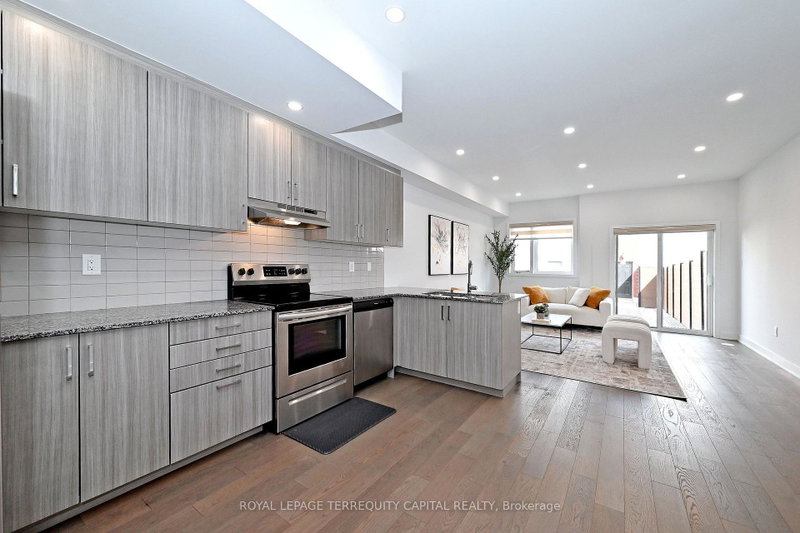 Image 1 of listing MLS® W14030186