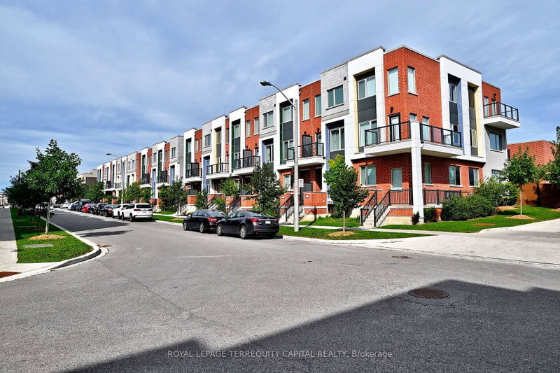 Image 3 of listing MLS® W14030186