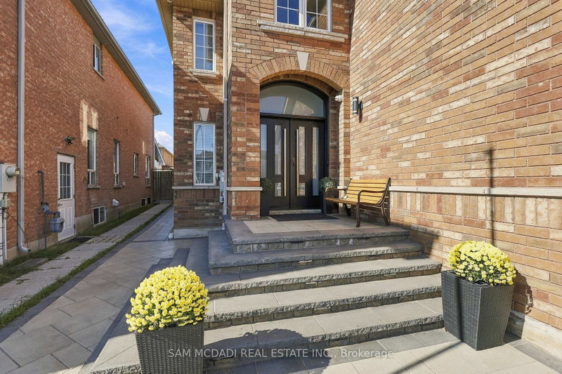 Image of home for listing MLS® W14034192