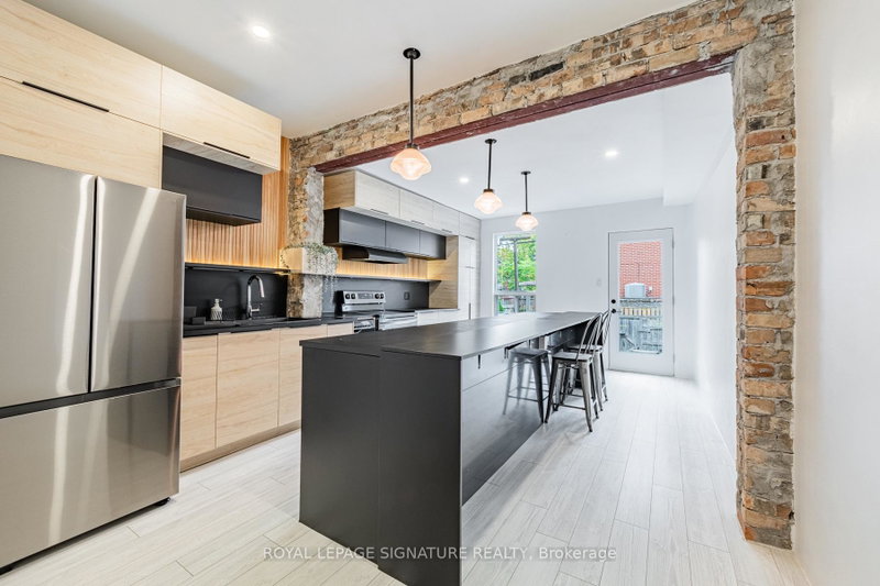 Image of home for listing MLS® W14085324