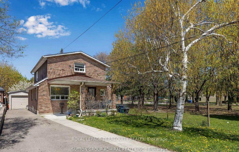 Image 1 of listing MLS® W14087172