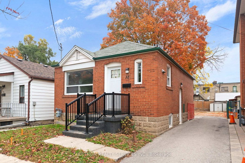 Image 1 of listing MLS® W14087662