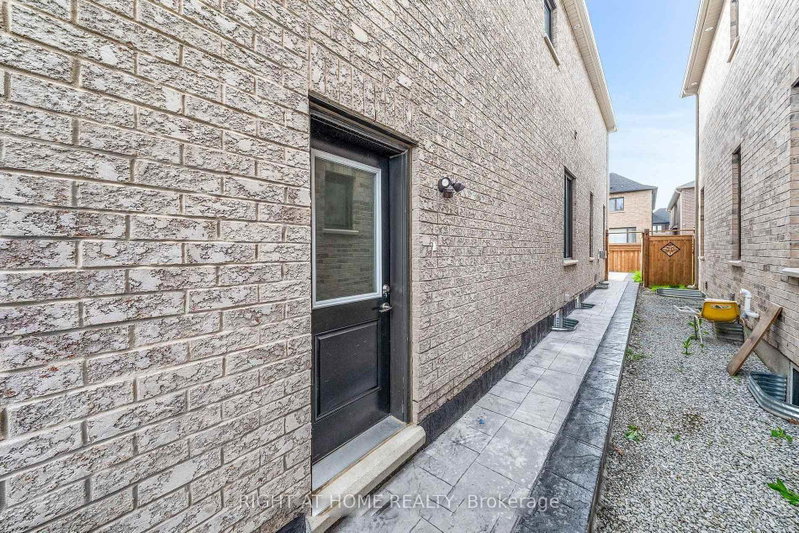 Image of home for listing MLS® W14087704