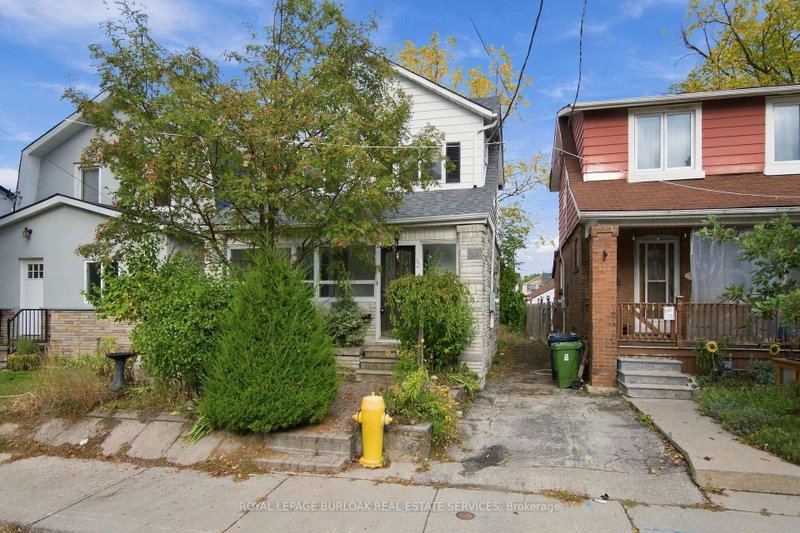 Image 1 of listing MLS® W14087798