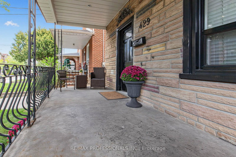 Image of home for listing MLS® W14122536
