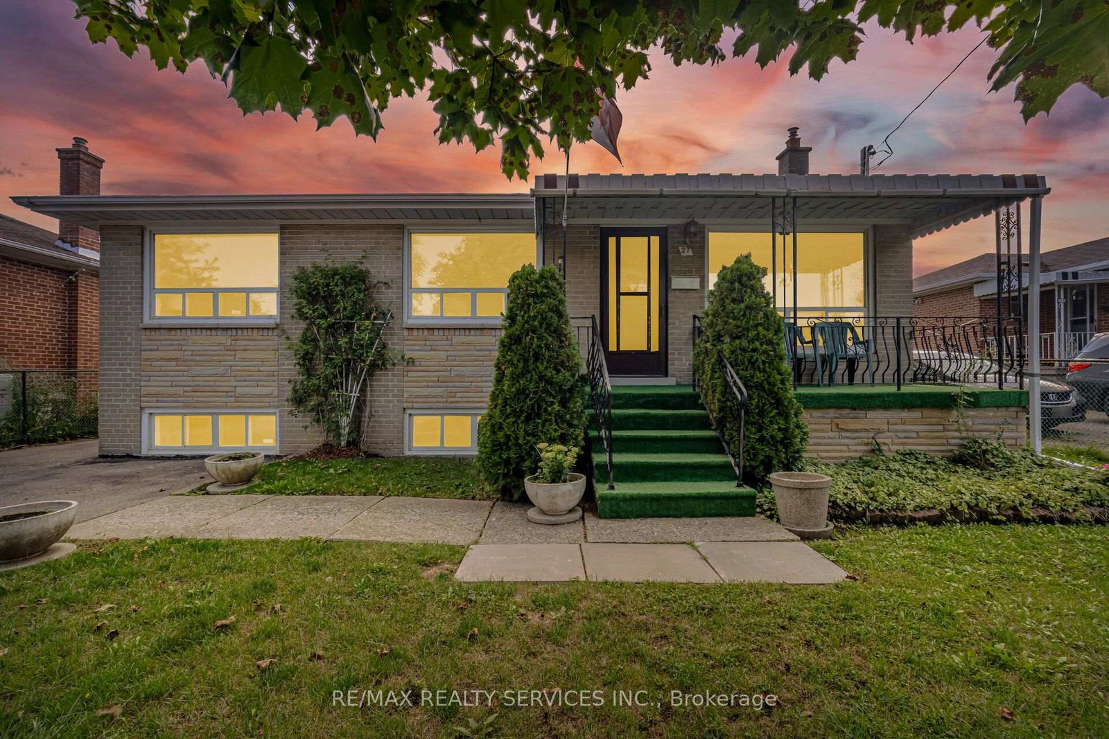 Image of home for listing MLS® W14123346